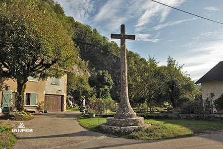 Isère,  Croix Saint-Martin (aussi appelée Croix de la Commanderie)