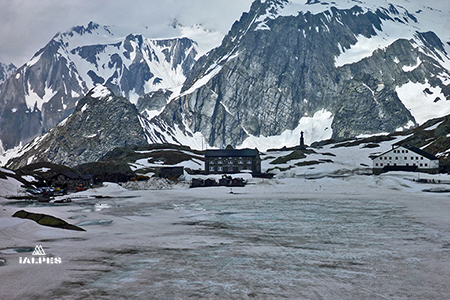 Col du Grand-Saint-Bernard