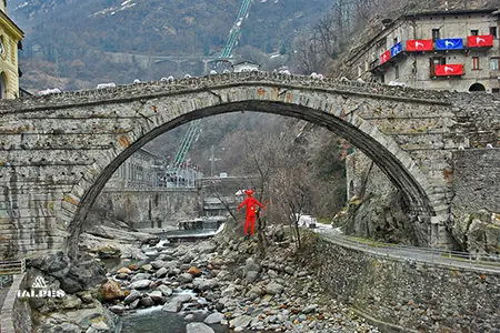 Le Diable pendu sous le pont
