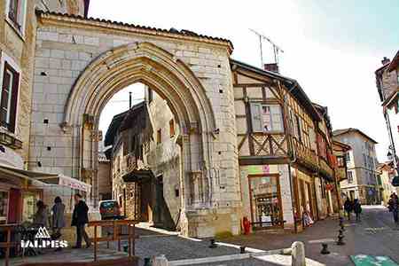 Bourg-en-Bresse, porte des Jacobins