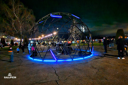 Genèva Lux, dome illuminé du Jardin Anglais