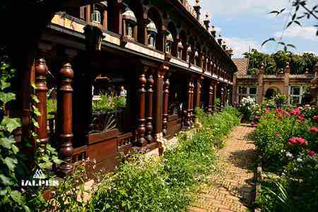 Les Jardins Secrets, le jardin andalous