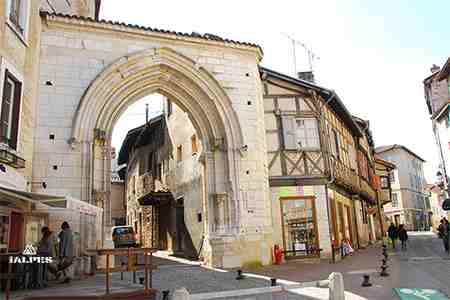 Ain: Porte des Jacobins à Bourg-en-Bresse