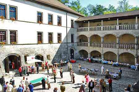 Façade Renaissance du château de Clermont en Genevois