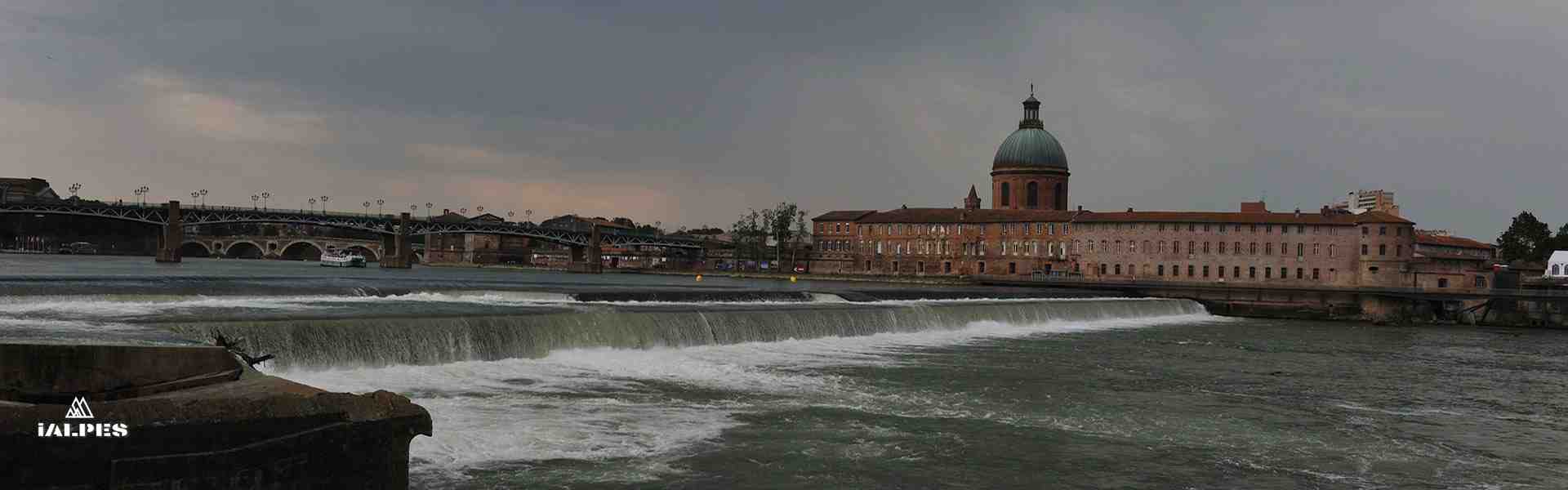 Toulouse, la Bazacle et le Dôme de la Grave
