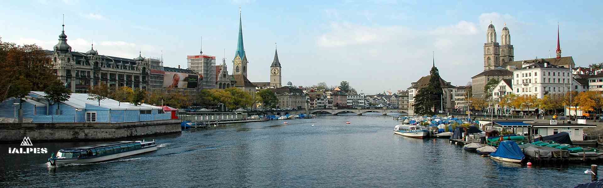 Zurich la Limmat et l'Hôtel-de-Ville
