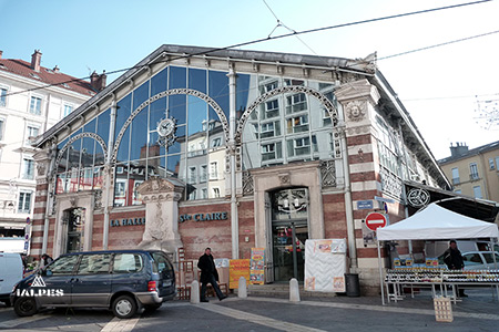 Grenobe, marché les halles sainte Claire