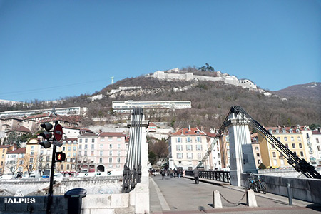 Grenoble, passerelle saint Laurent