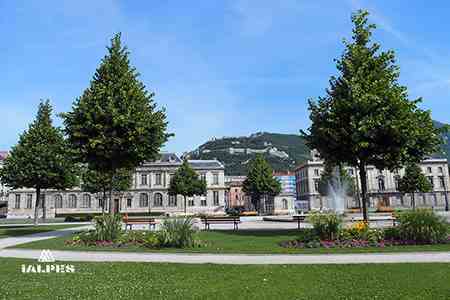 Grenoble: place de Verdun