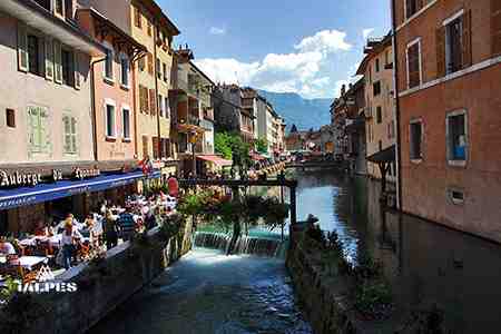 Annecy. écluse du Thiou