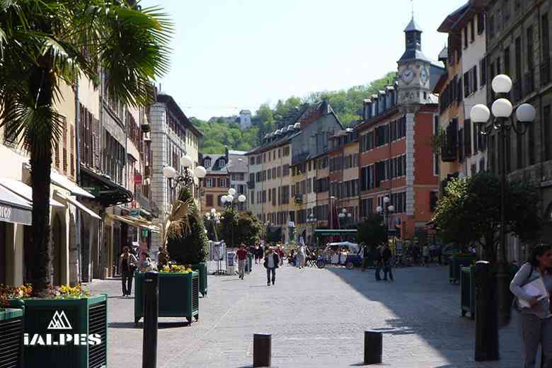 Savoie: Chambéry, place Saint-Léger