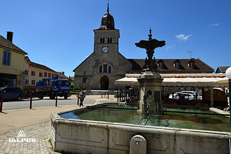 Clairvaux-les-lacs-village